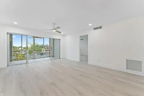 29 Yacht Club Drive North Palm Beach FL 33408