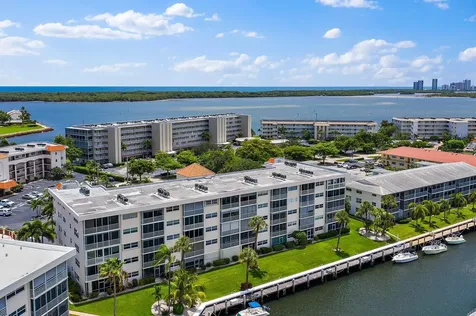 29 Yacht Club Drive North Palm Beach FL 33408