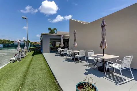 1605 S Us Highway 1 Jupiter FL 33477