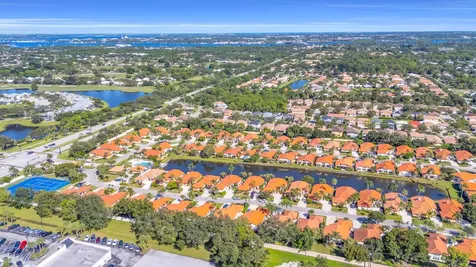 2735 Sw Mariposa Circle Palm City FL 34990