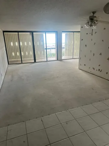 2425 Presidential Way West Palm Beach FL 33401