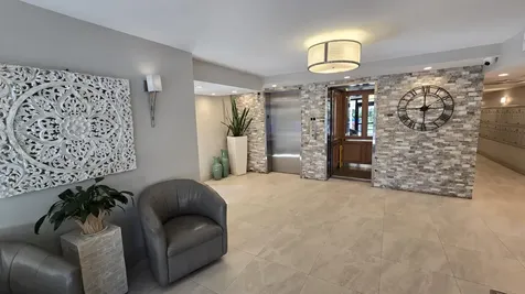 575 Oaks Lane Pompano Beach FL 33069