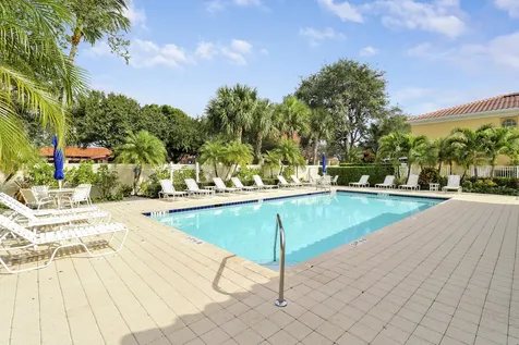 18 Tall Oaks Circle Tequesta FL 33469