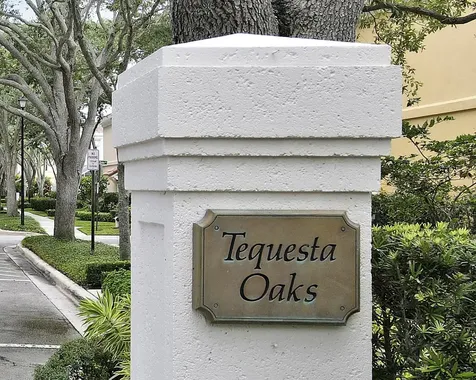 18 Tall Oaks Circle Tequesta FL 33469