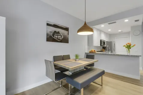 18 Tall Oaks Circle Tequesta FL 33469