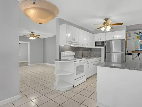 1031 Nw 23rd Way Fort Lauderdale FL 33311