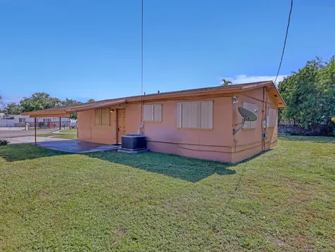1031 Nw 23rd Way Fort Lauderdale FL 33311