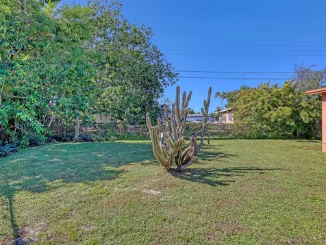 1031 Nw 23rd Way Fort Lauderdale FL 33311