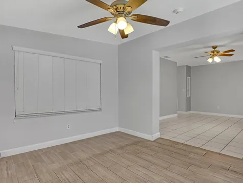 1031 Nw 23rd Way Fort Lauderdale FL 33311