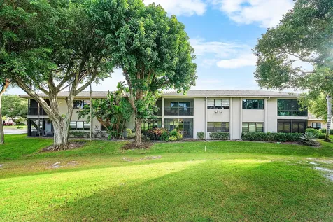 18 Stratford Drive Boynton Beach FL 33436