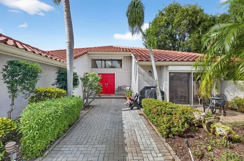 54 Bristol Drive Boynton Beach FL 33436