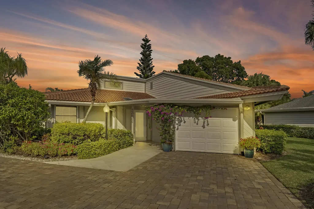 13886 Whispering Lakes Lane Palm Beach Gardens FL 33418
