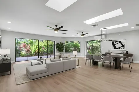 13886 Whispering Lakes Lane Palm Beach Gardens FL 33418