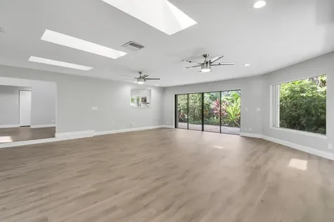 13886 Whispering Lakes Lane Palm Beach Gardens FL 33418
