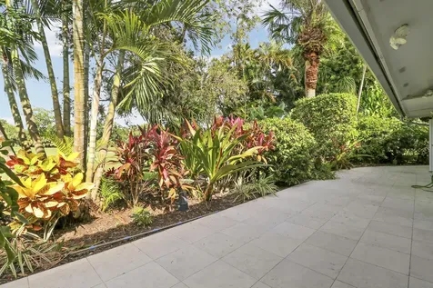 13886 Whispering Lakes Lane Palm Beach Gardens FL 33418