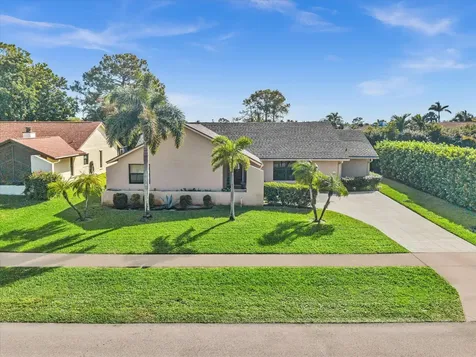 8320 E Waccamaw Lane Lake Worth FL 33467