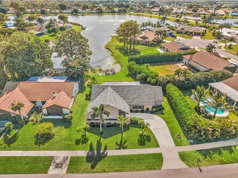 8320 E Waccamaw Lane Lake Worth FL 33467