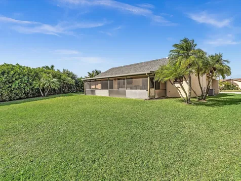 8320 E Waccamaw Lane Lake Worth FL 33467