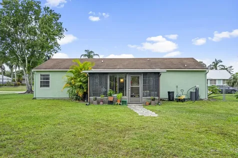 849 Se Celtic Avenue Port Saint Lucie FL 34983