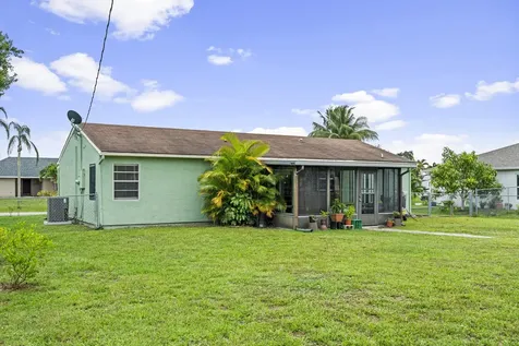 849 Se Celtic Avenue Port Saint Lucie FL 34983