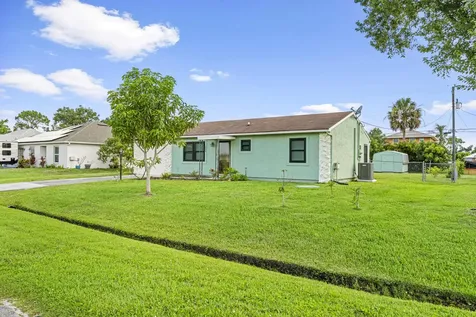 849 Se Celtic Avenue Port Saint Lucie FL 34983