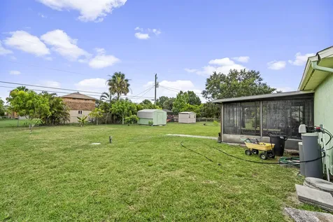 849 Se Celtic Avenue Port Saint Lucie FL 34983