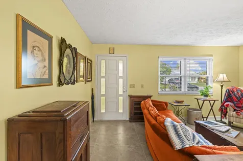 849 Se Celtic Avenue Port Saint Lucie FL 34983