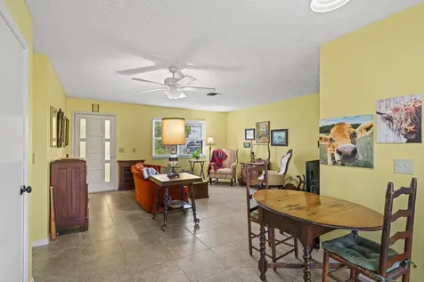 849 Se Celtic Avenue Port Saint Lucie FL 34983