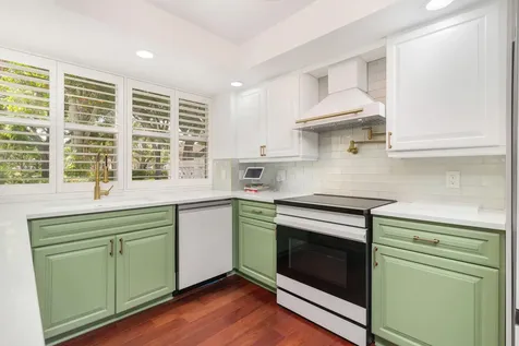 8110 Oakton Court Lake Clarke Shores FL 33406