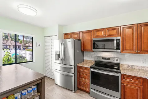 6149 Pointe Regal Circle Delray Beach FL 33484