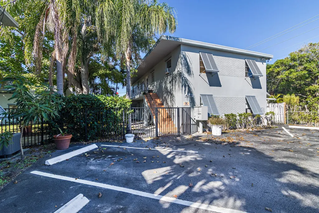 4205 N Flagler Drive West Palm Beach FL 33407