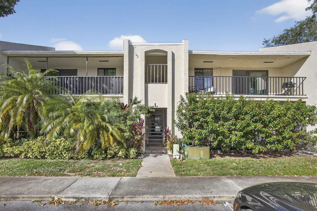 150 Pineview Road Jupiter FL 33469