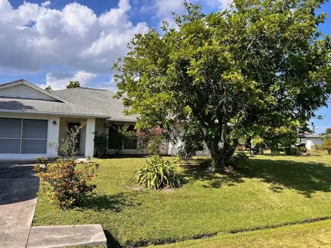 2661 Se Osage Avenue Port Saint Lucie FL 34952