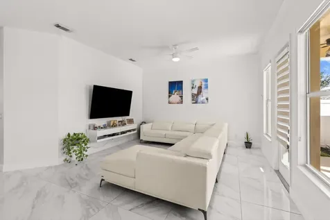 10880 Sw Stephanie Way Port Saint Lucie FL 34987
