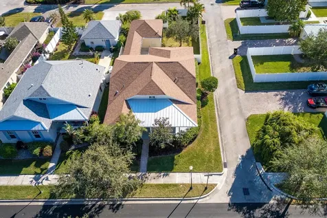 10880 Sw Stephanie Way Port Saint Lucie FL 34987
