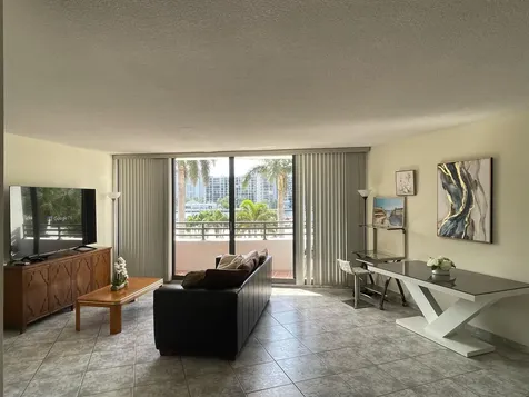 3505 S Ocean Drive Hollywood FL 33019