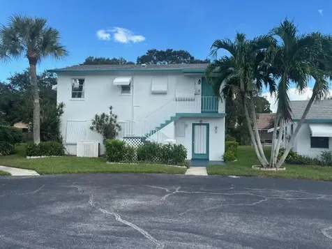 10162 N Meridian Way Palm Beach Gardens FL 33410