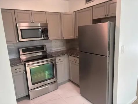 10162 N Meridian Way Palm Beach Gardens FL 33410