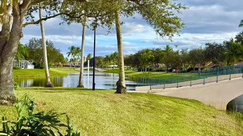 2603 Muskegon Way West Palm Beach FL 33411