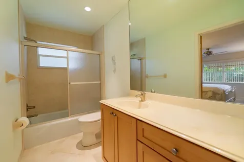 1042 North Drive Delray Beach FL 33445
