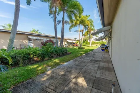 1042 North Drive Delray Beach FL 33445