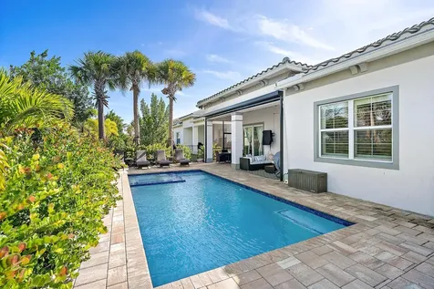 10361 Northbrook Circle Palm Beach Gardens FL 33412