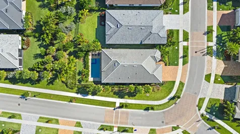 10361 Northbrook Circle Palm Beach Gardens FL 33412
