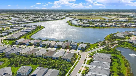 10361 Northbrook Circle Palm Beach Gardens FL 33412