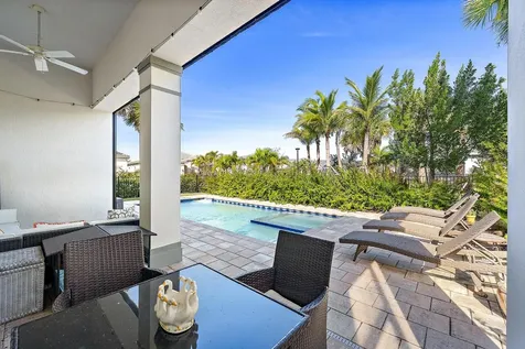 10361 Northbrook Circle Palm Beach Gardens FL 33412