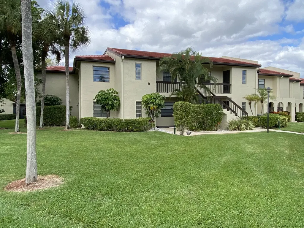 21203 Largo Circle Boca Raton FL 33433