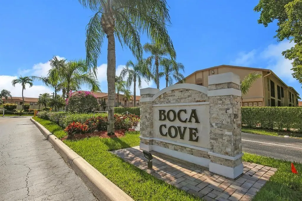 9503 Boca Cove Circle Boca Raton FL 33428