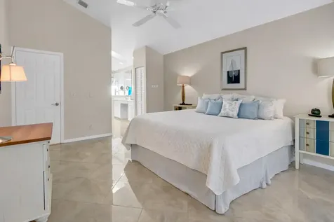 54 Windsor Lane Palm Beach Gardens FL 33418