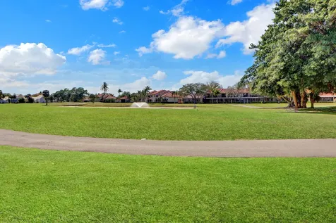 54 Windsor Lane Palm Beach Gardens FL 33418