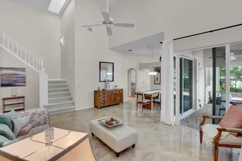54 Windsor Lane Palm Beach Gardens FL 33418